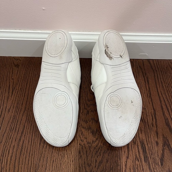 Danzcue White Cheer Shoes Women’s size 7.5 - Picture 4 of 8